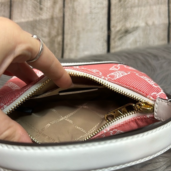 MICHAEL KORS - Crossbody bag - Picture 9 of 10